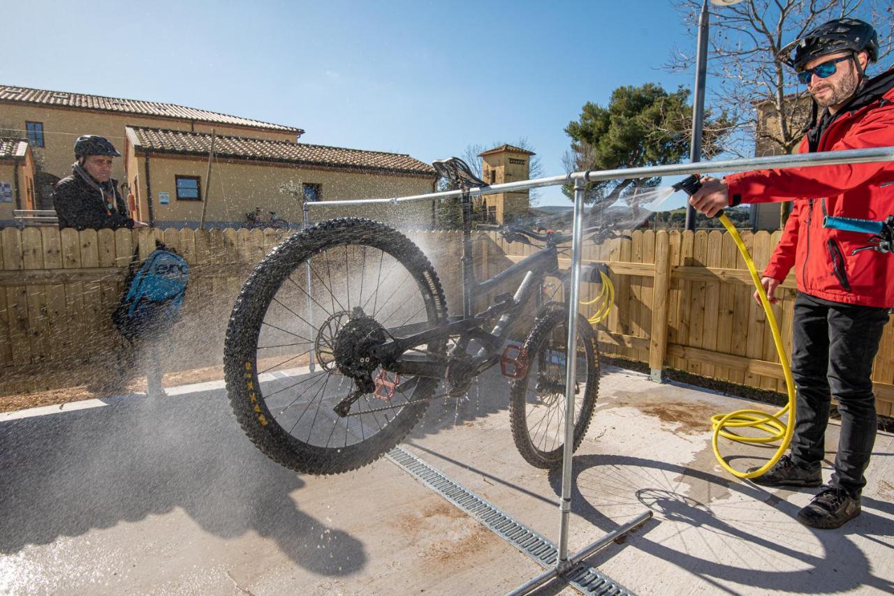 Poggio All'Agnello Sport & Family Holidays Populonia Exterior photo