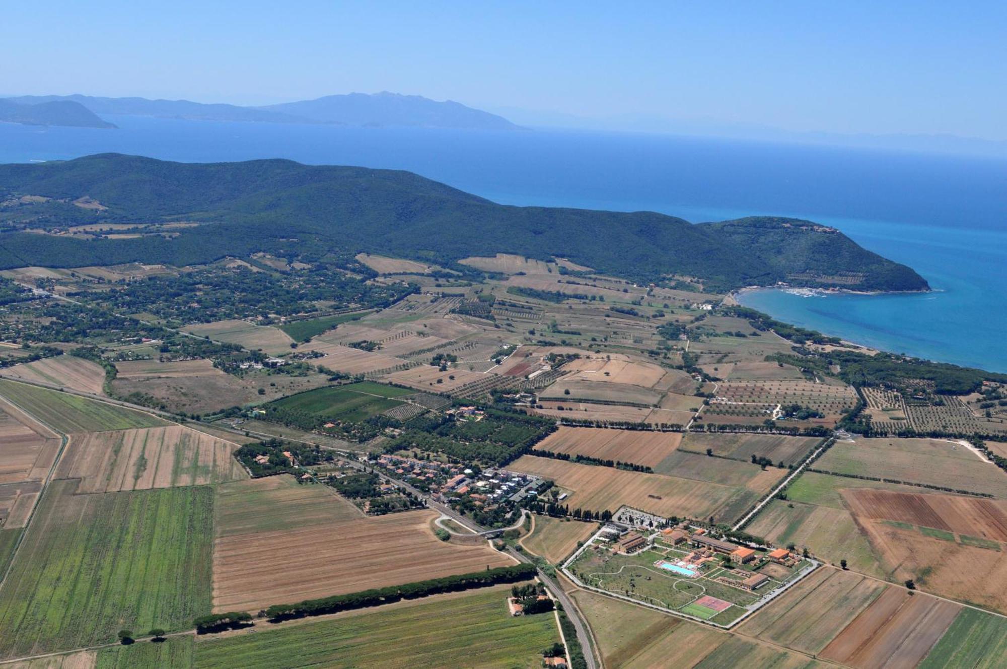 Poggio All'Agnello Sport & Family Holidays Populonia Exterior photo